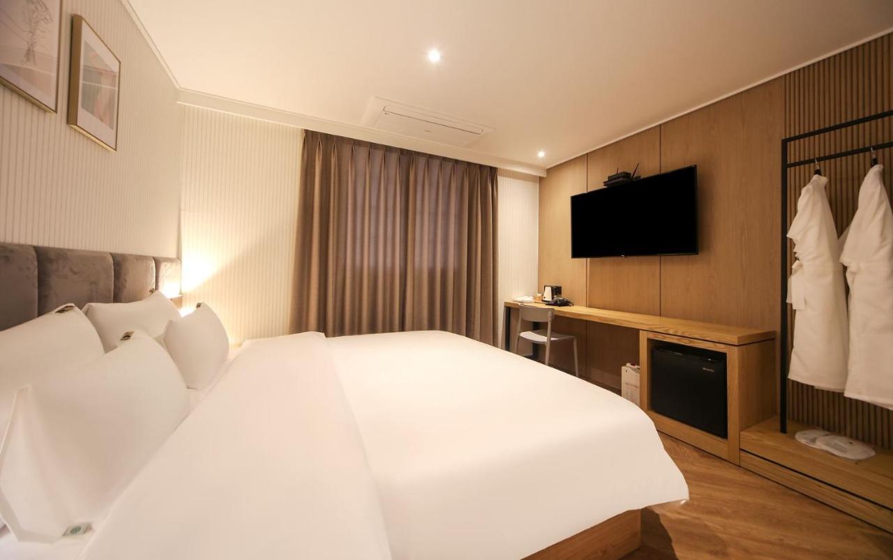 Hotel Lazy Heaven Чангуон Екстериор снимка