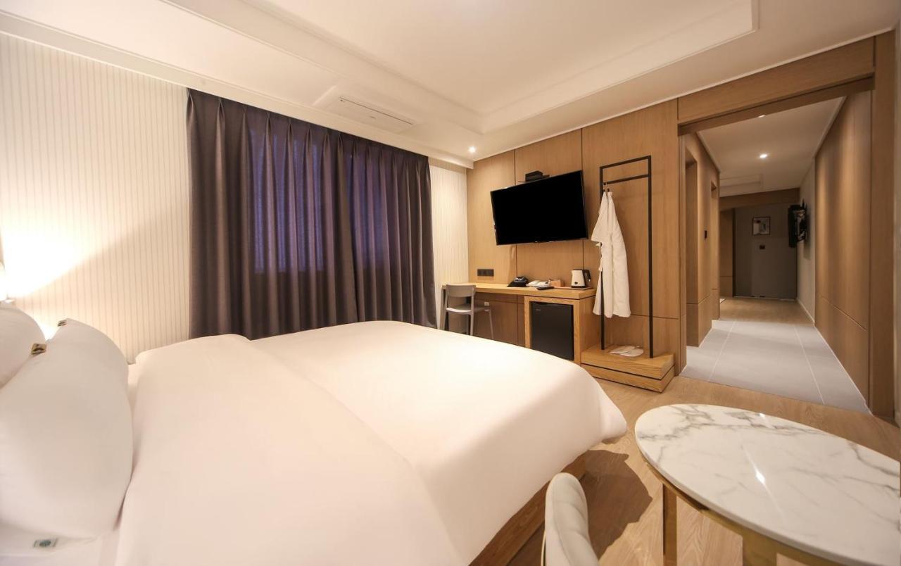 Hotel Lazy Heaven Чангуон Екстериор снимка