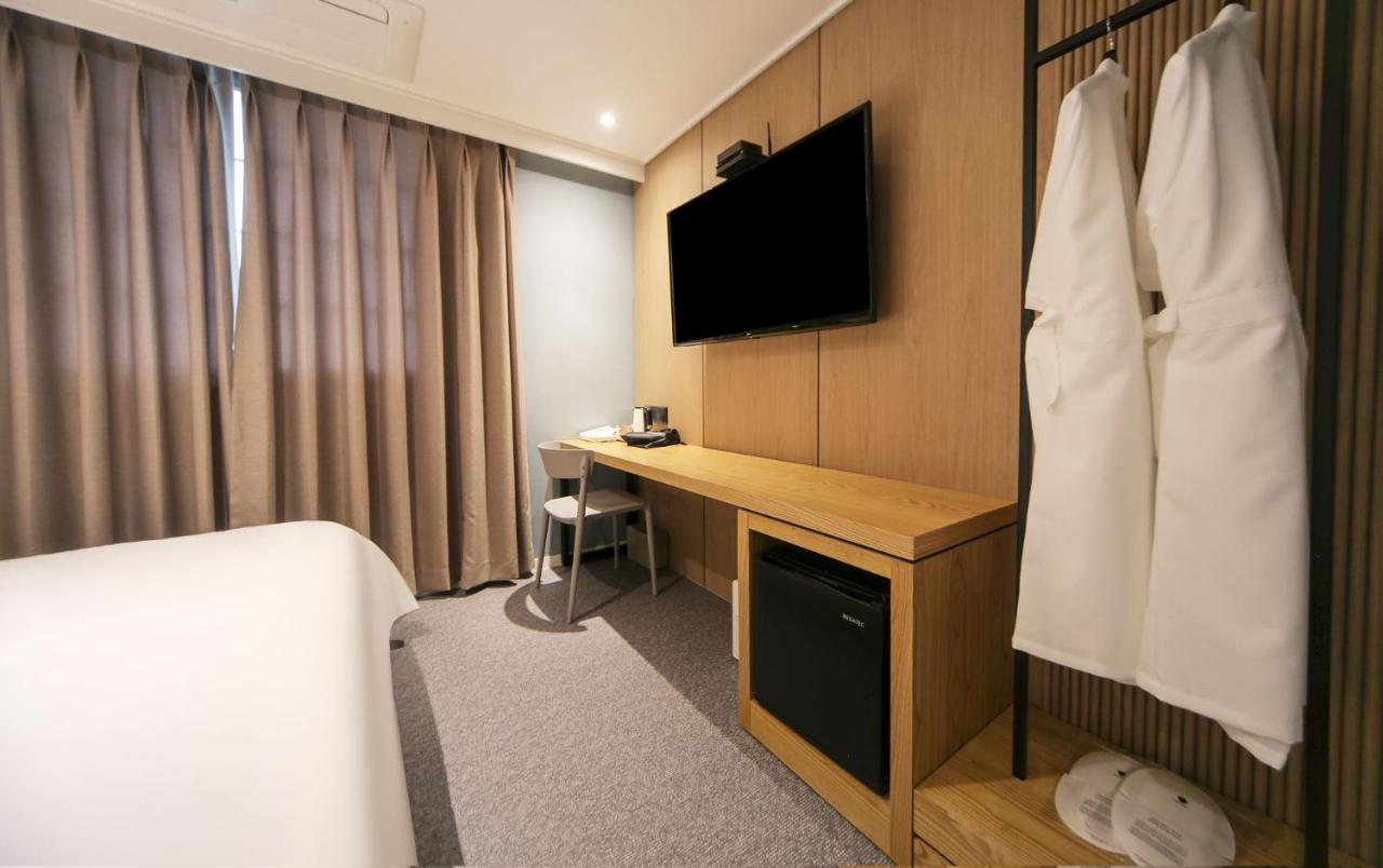 Hotel Lazy Heaven Чангуон Екстериор снимка